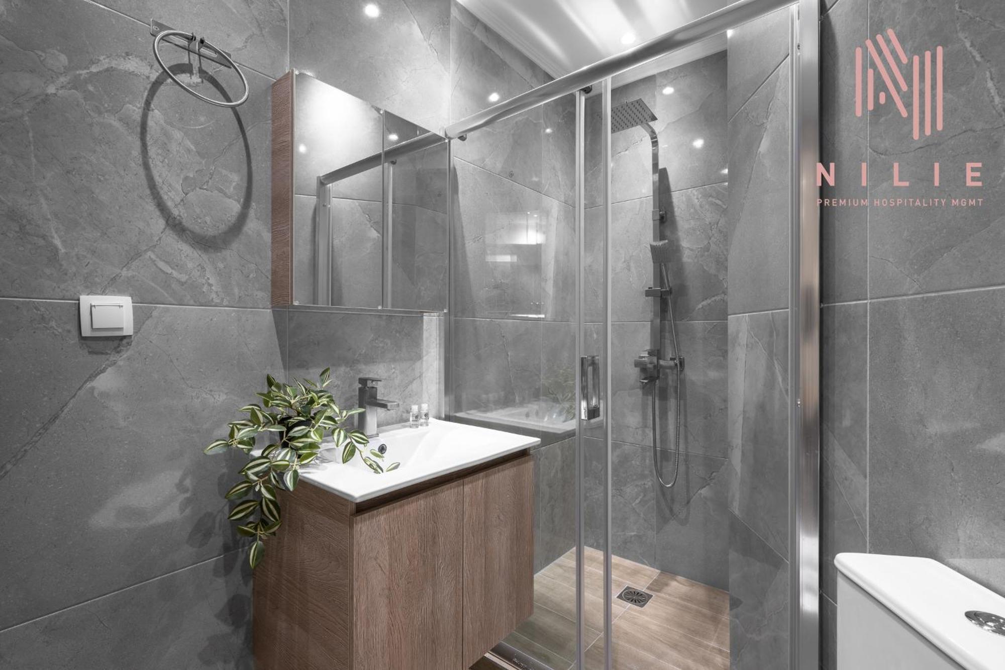 V1 Penthouse, Nilie Hospitality Mgmt Appartement Thessaloniki Buitenkant foto